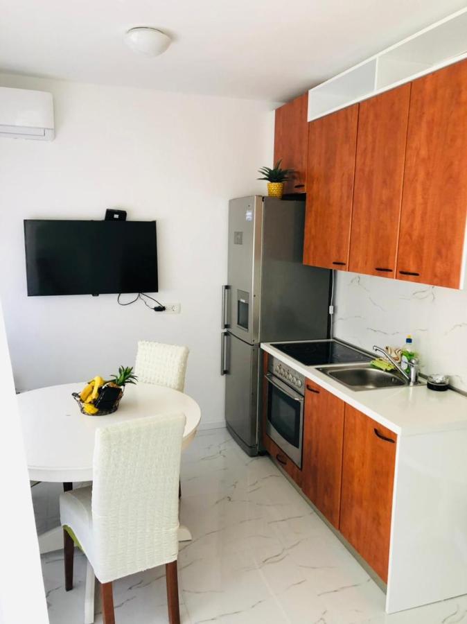 Apartment Lena, Budva Centar Buitenkant foto